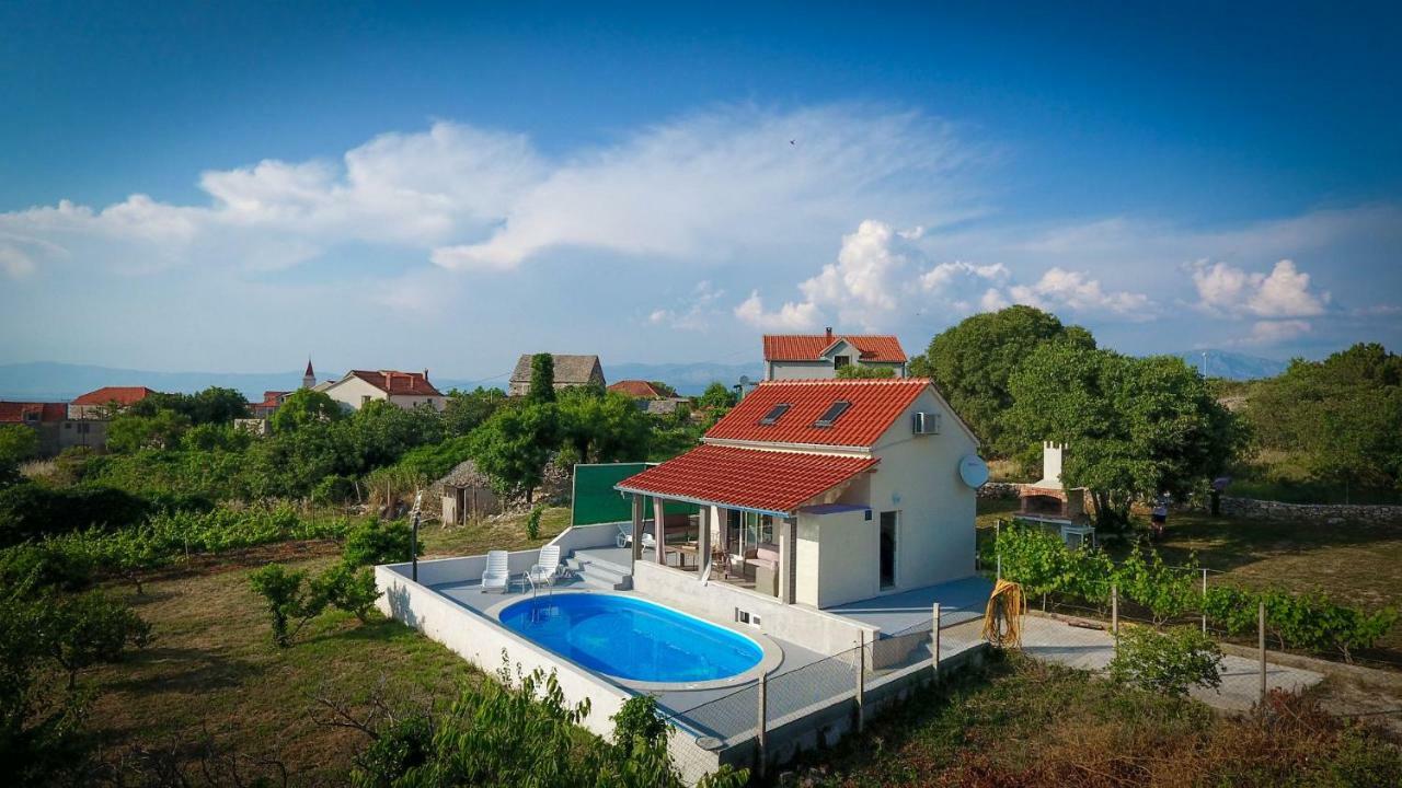 Villa Baras Garden - House With Pool Mirce Zewnętrze zdjęcie